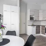 Stylish 47m2 With Private Entrance Lahti